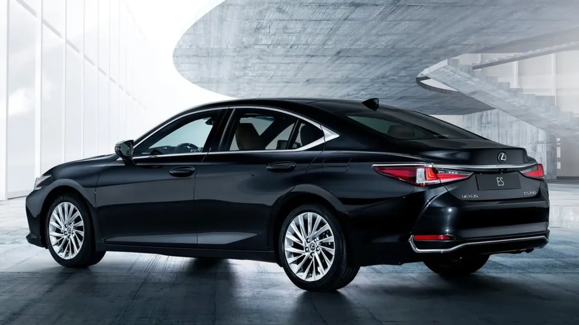 Lexus ES 350 F Sport 2024